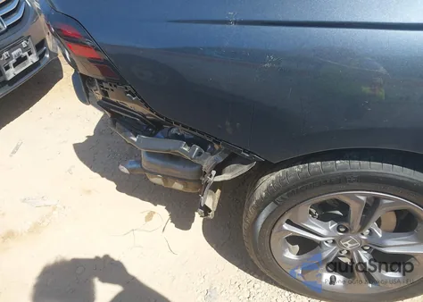 2024 Honda Accord Ex z USA, uszkodzony, nr VIN 1HGCY1F32RA021437